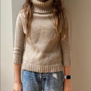Comfy beige trendy sweater